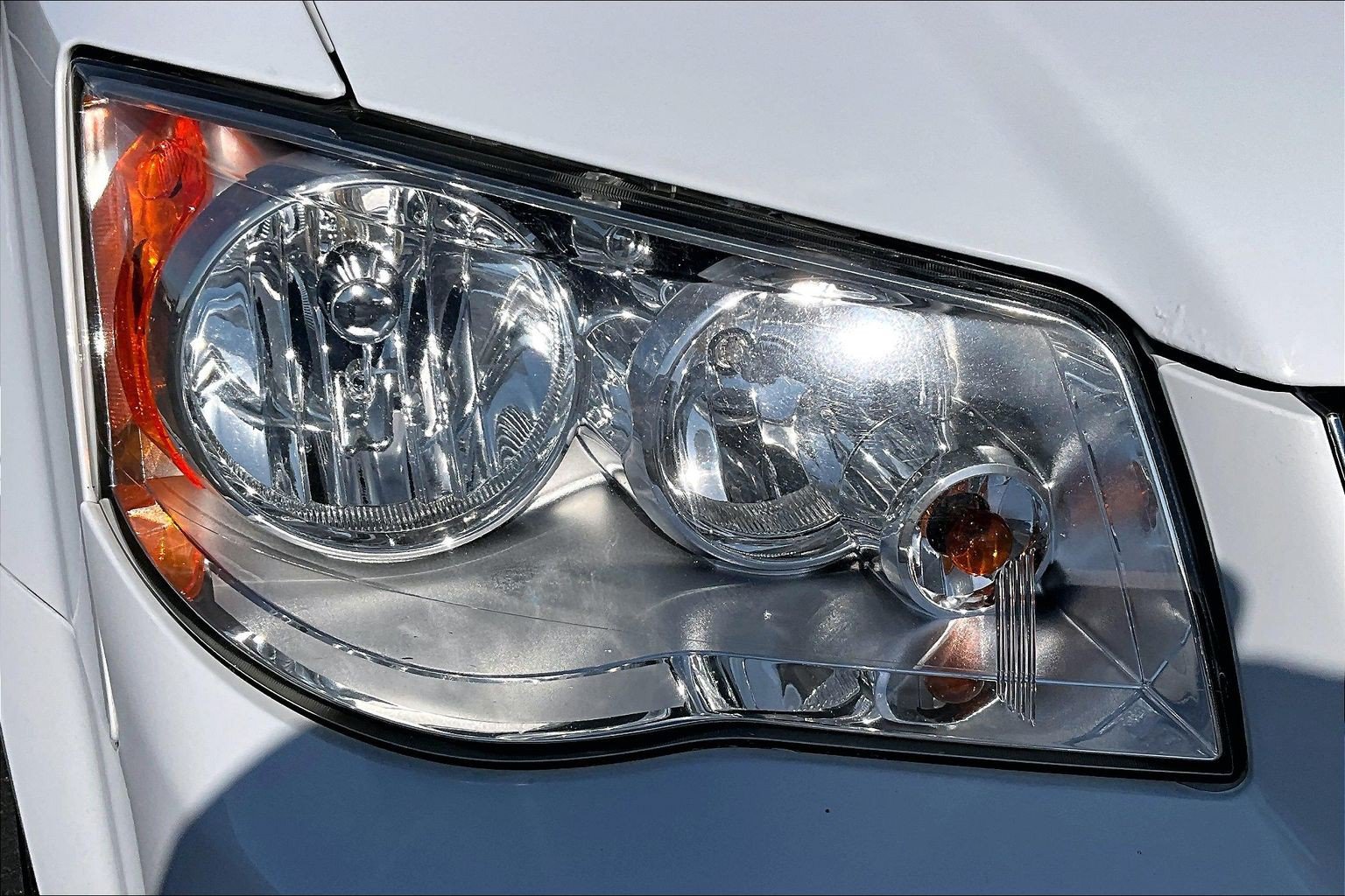 Used 2015 Dodge Grand Caravan SXT FWD image 29