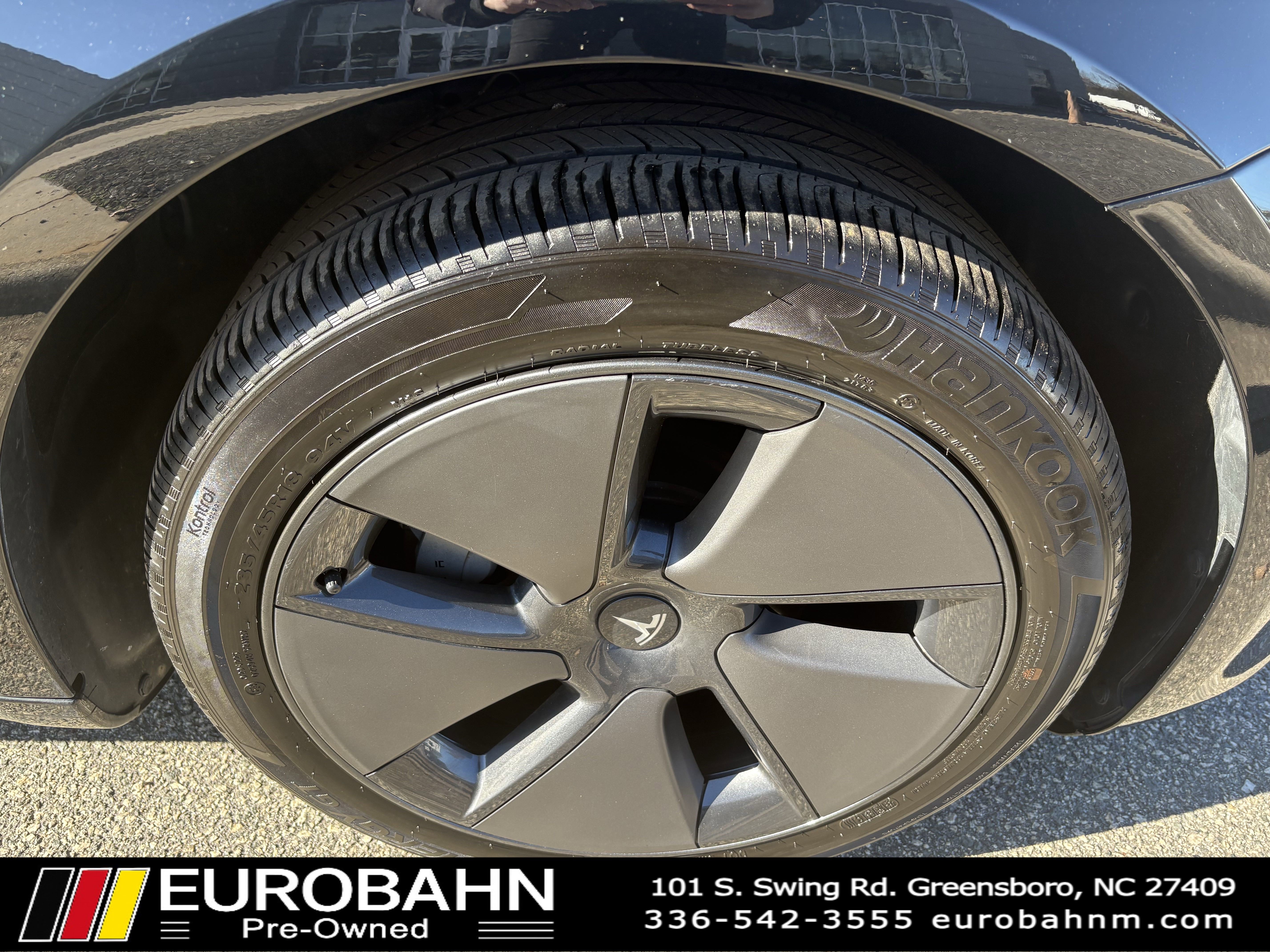 Used 2023 Tesla Model 3 Standard Range image 33