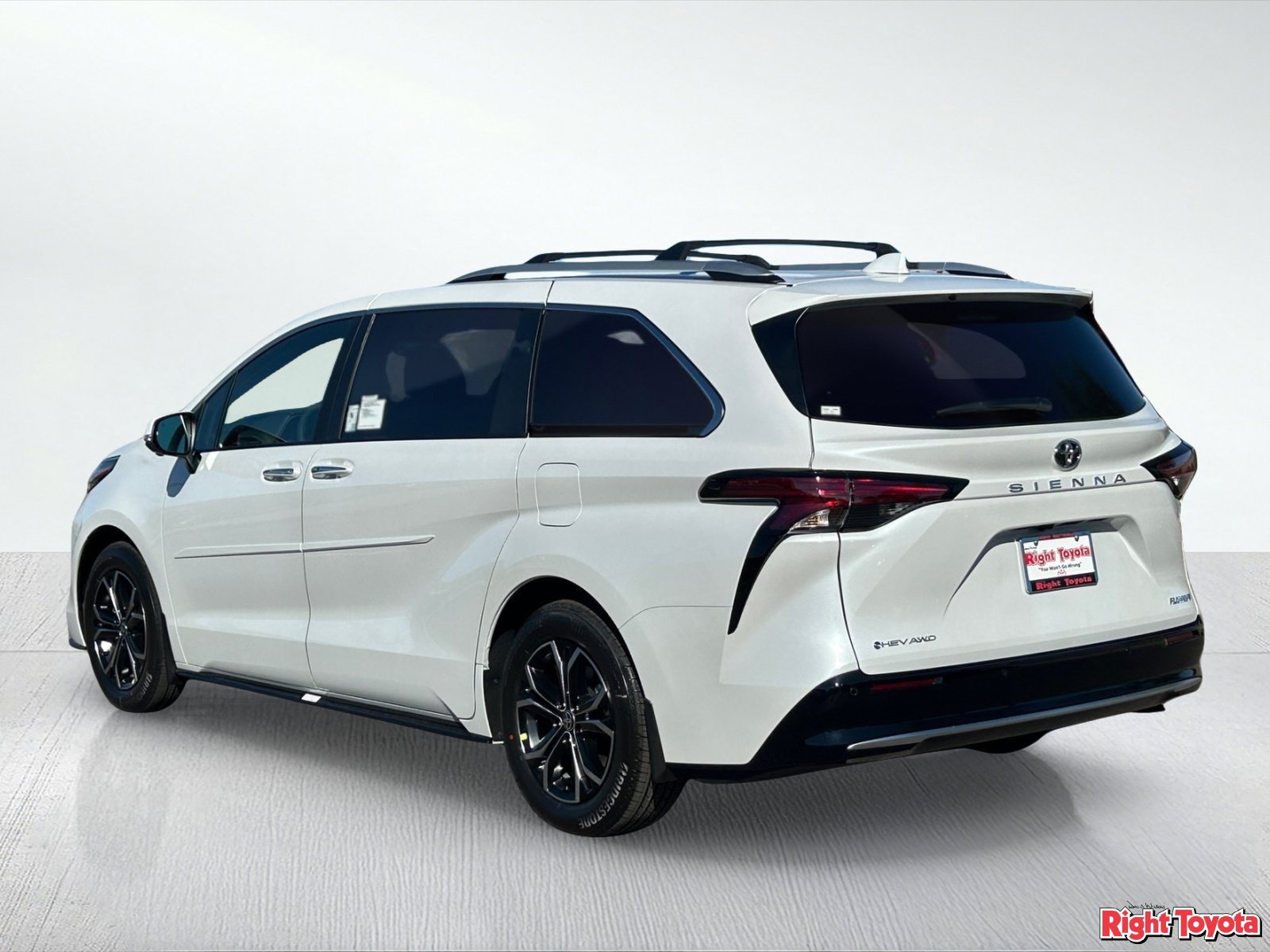 New 2026 Toyota Sienna Platinum AWD/4WD image 4