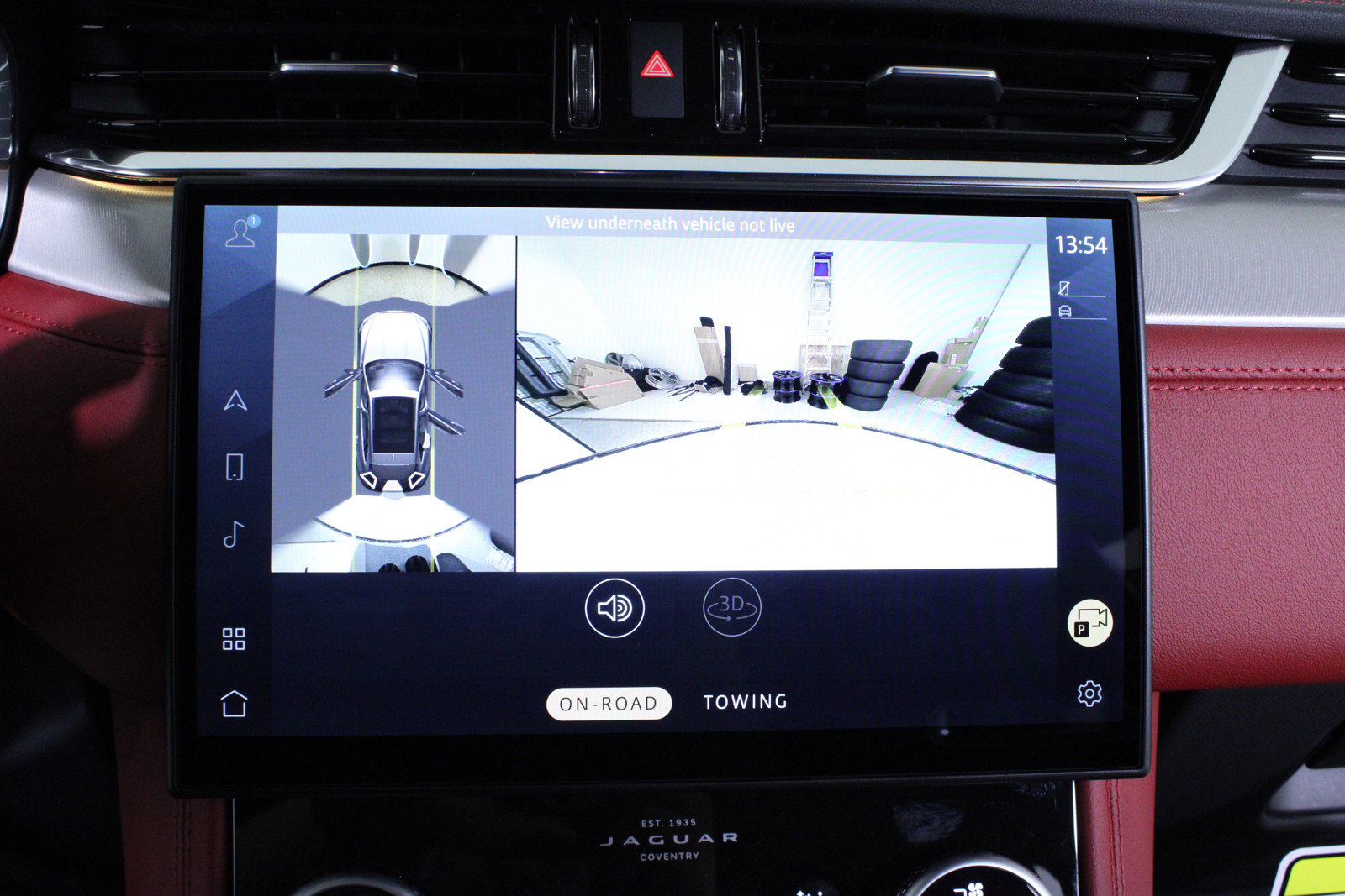 New 2025 Jaguar F-PACE R-Dynamic S image 21