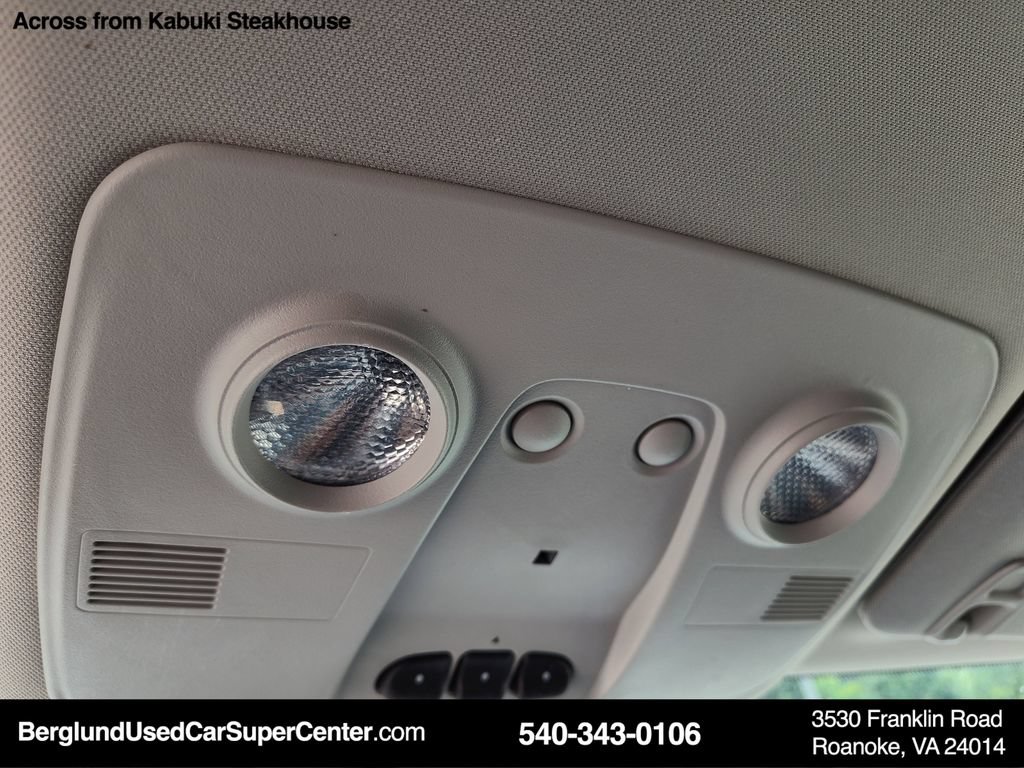Used 2016 Buick Enclave Leather AWD/4WD image 34
