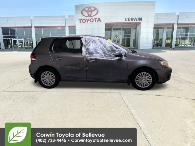 Used 2010 Volkswagen Golf 4-Door image 9