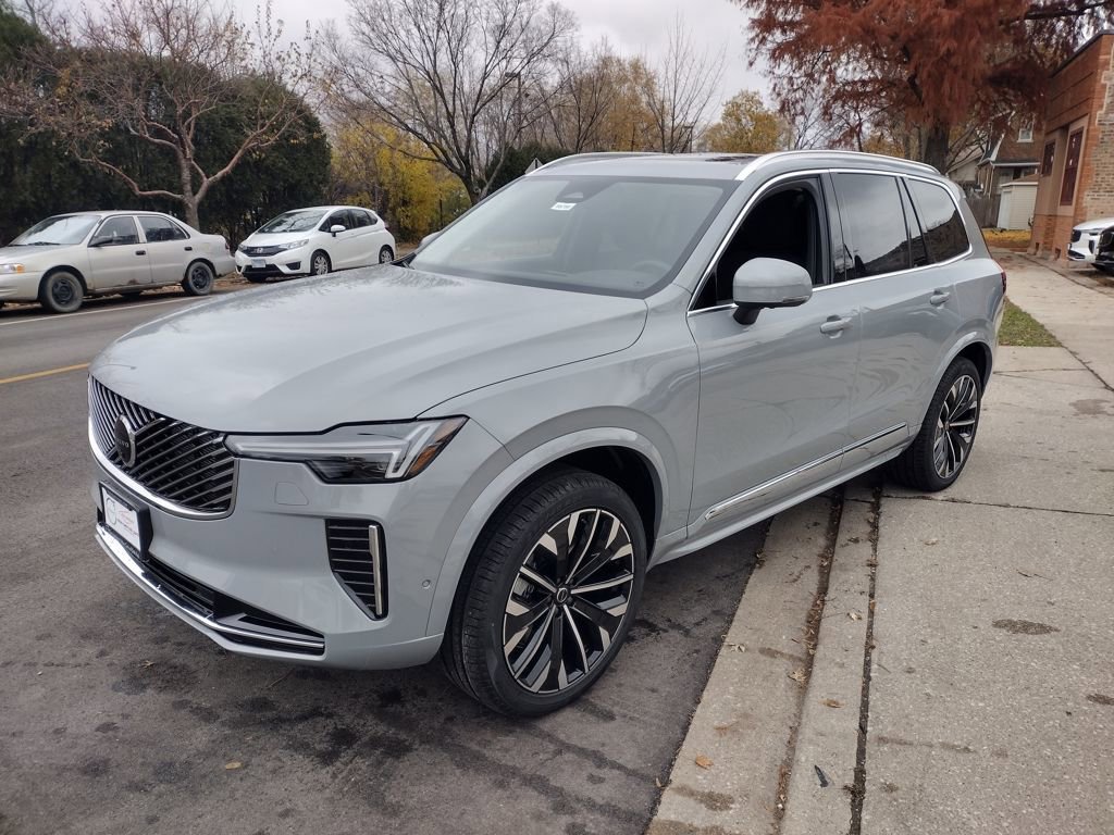 New 2026 Volvo XC90 B6 Plus w/ Protection Package Premier image 6
