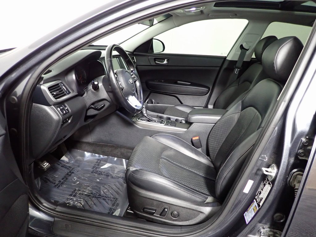 Used 2020 Kia Optima SE image 18