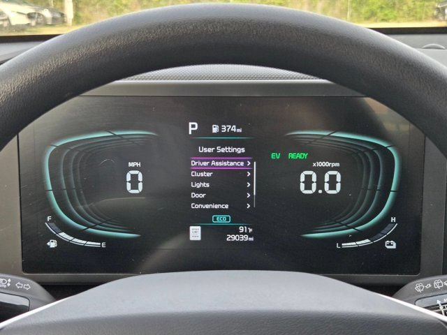 Used 2025 Kia Niro LX FWD image 16