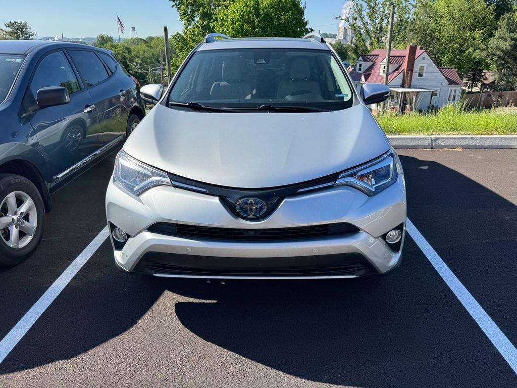 Used 2016 Toyota RAV4 Limited w/ Advanced Technology Package AWD/4WD image 6