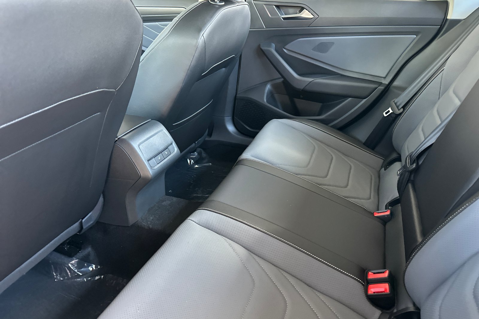 New 2026 Volkswagen Jetta SEL FWD image 12
