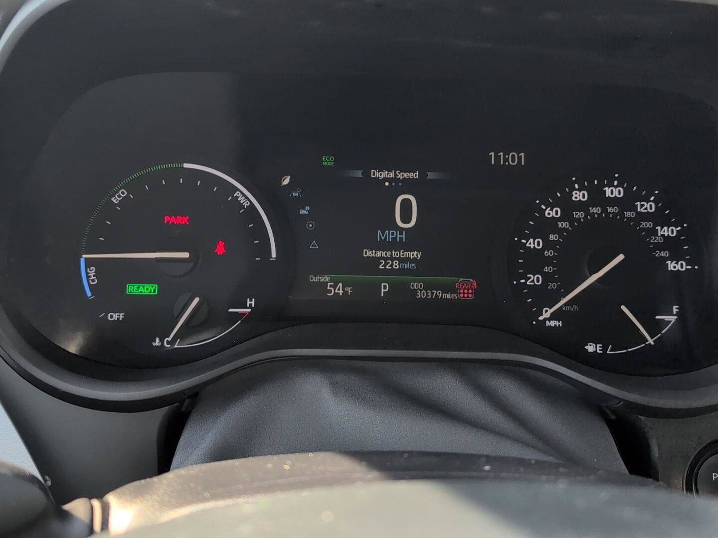 Used 2025 Toyota Sienna LE image 30