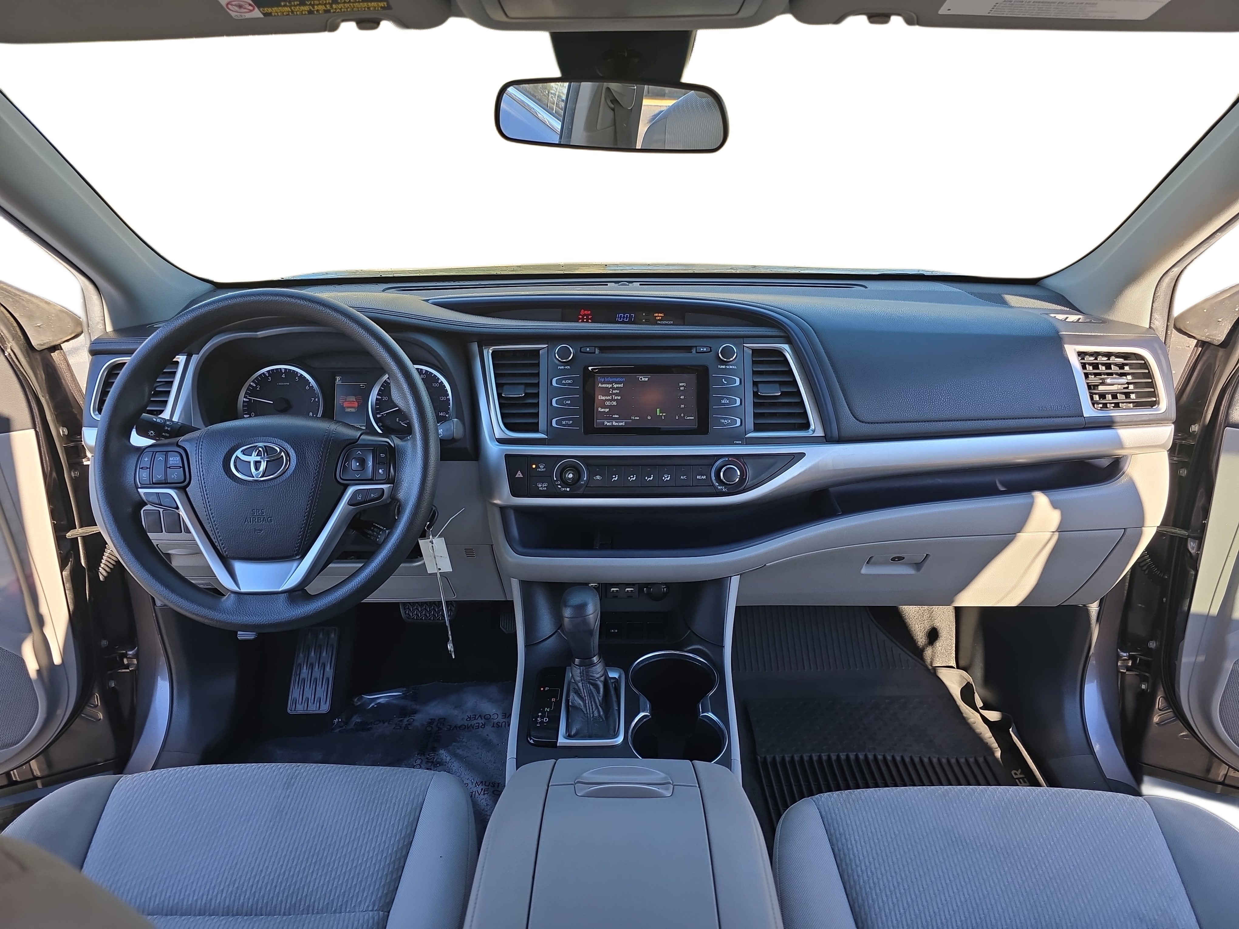 Used 2019 Toyota Highlander LE image 9