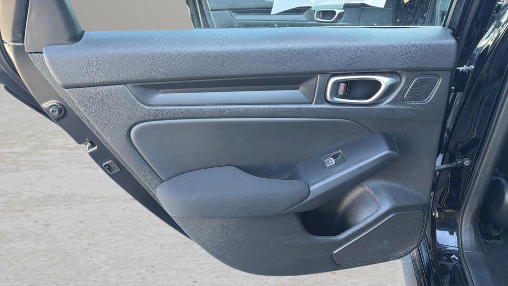 Used 2023 Honda Civic Sport image 14