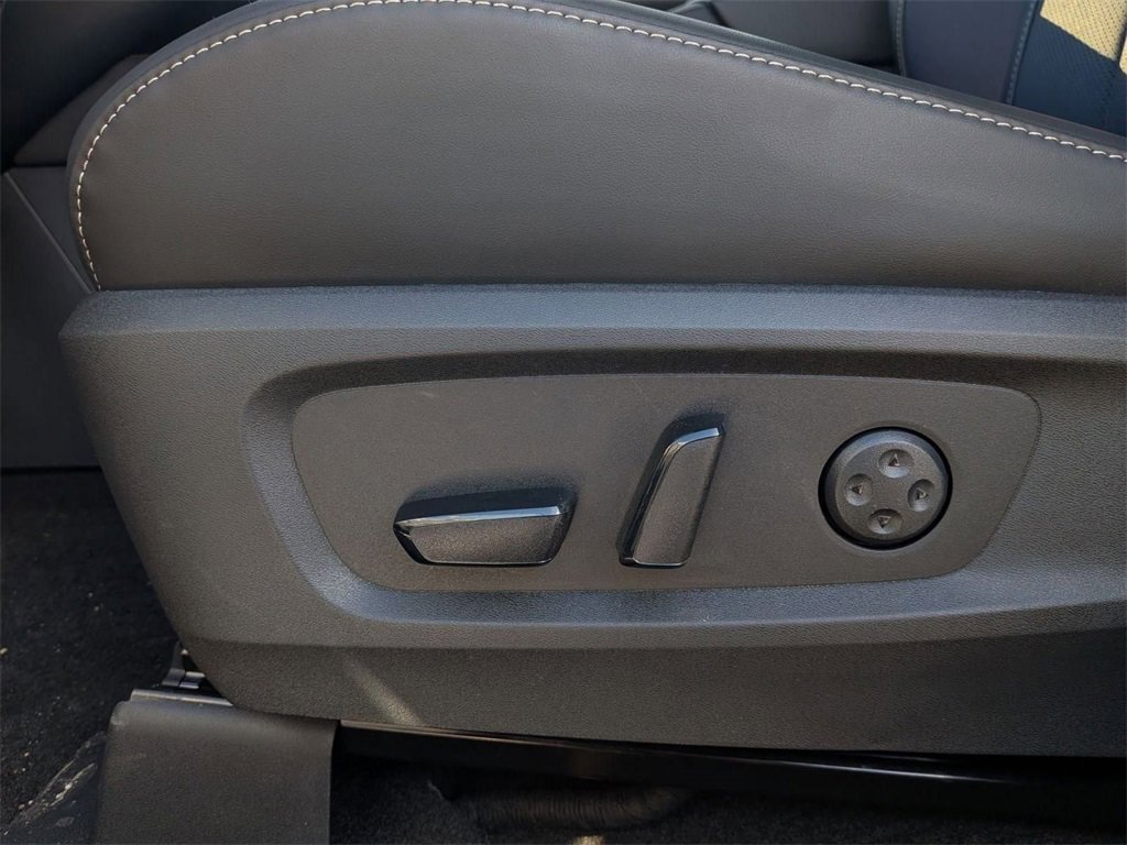 New 2026 INFINITI QX60 Sport w/ Dark Cargo Package image 13