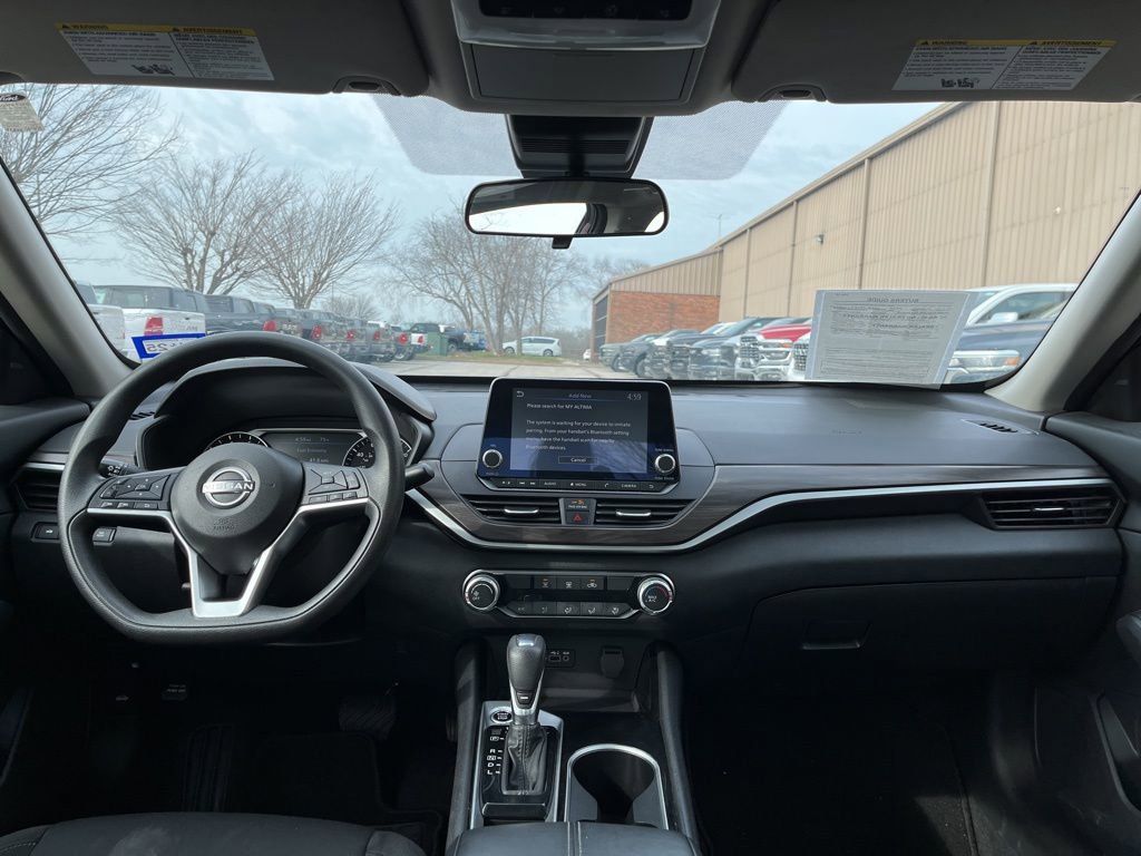 Used 2024 Nissan Altima 2.5 SV FWD image 20