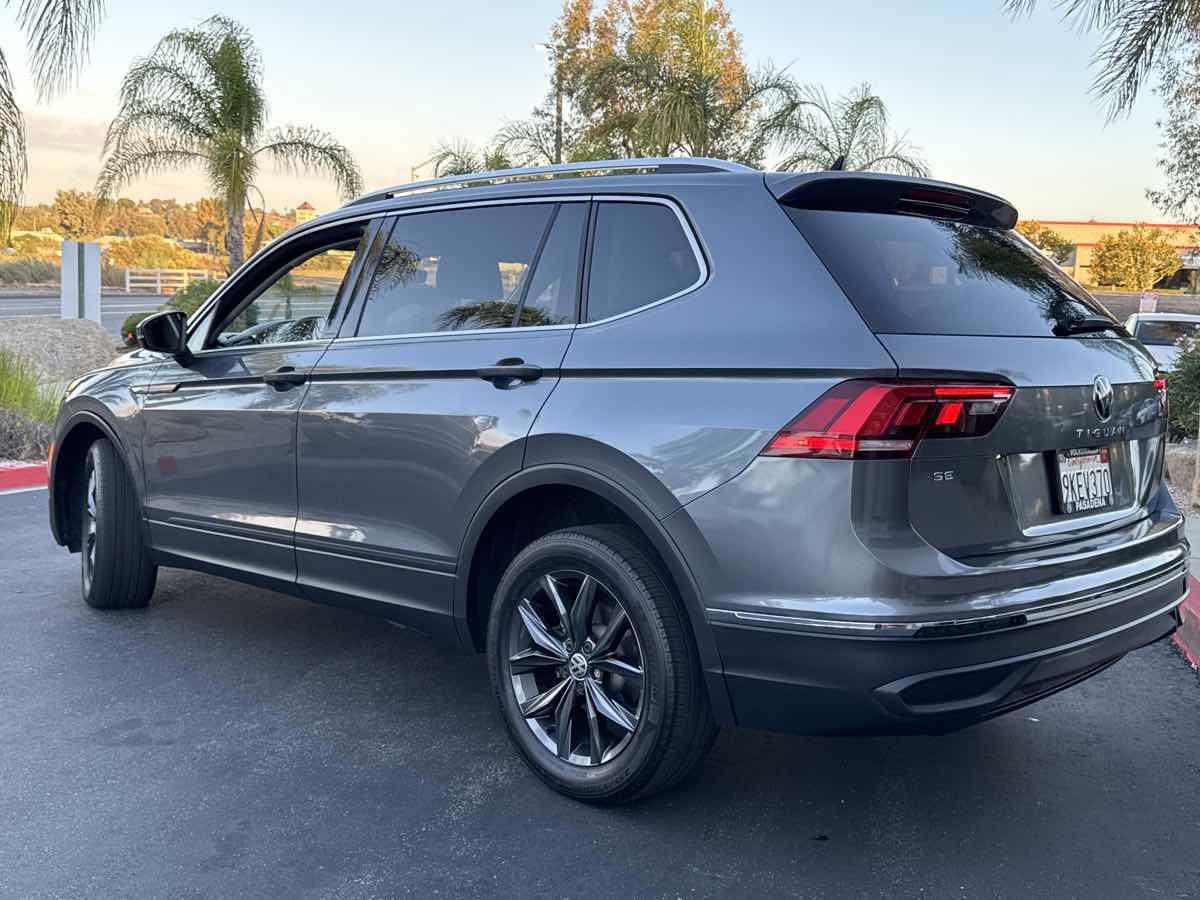 Used 2022 Volkswagen Tiguan SE image 11