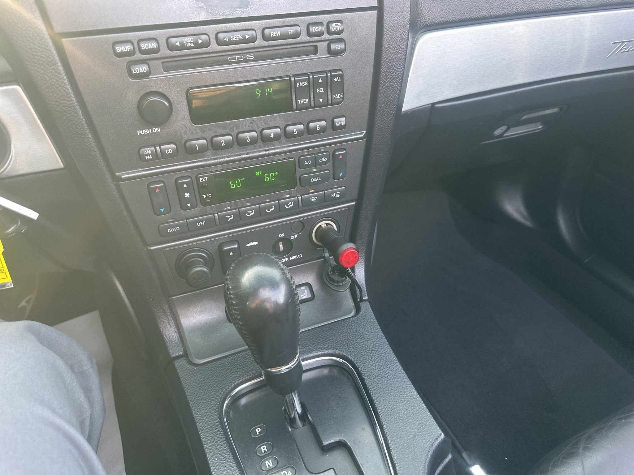 Used 2003 Ford Thunderbird image 18