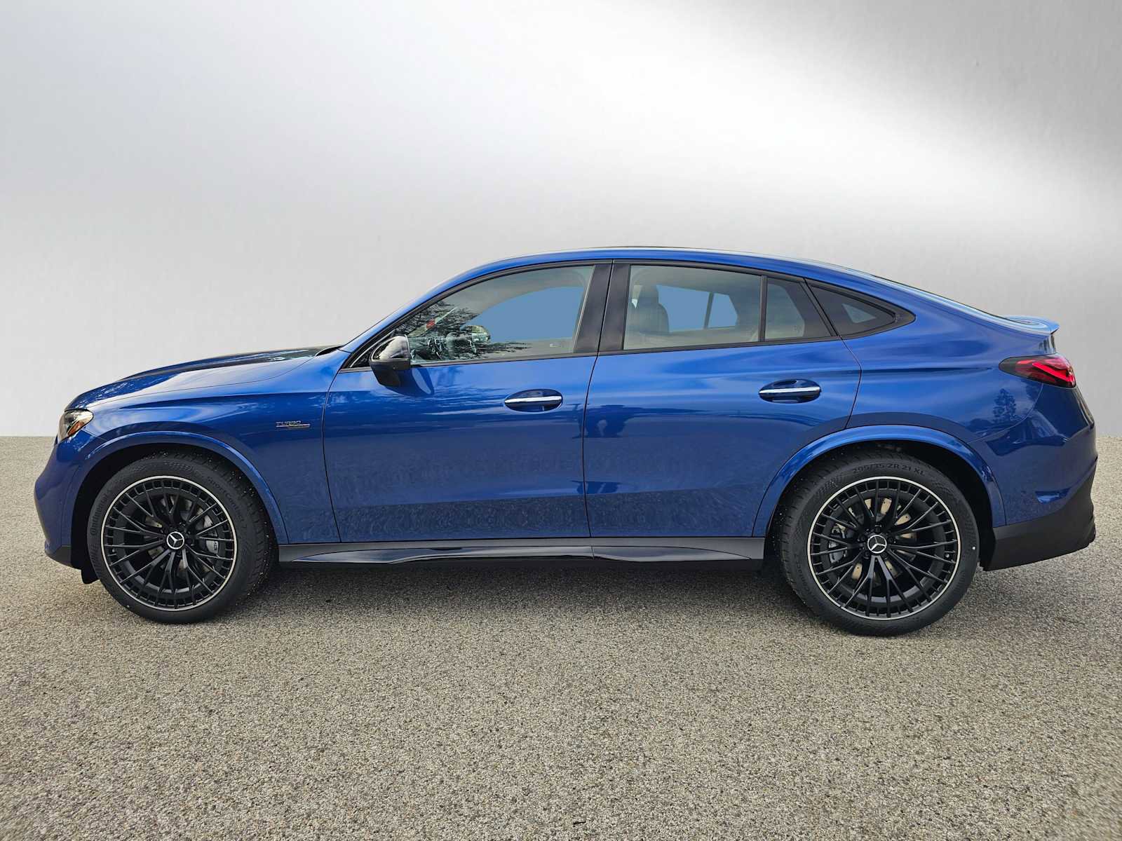 New 2026 Mercedes-Benz GLC 43 AMG 4MATIC Coupe image 6