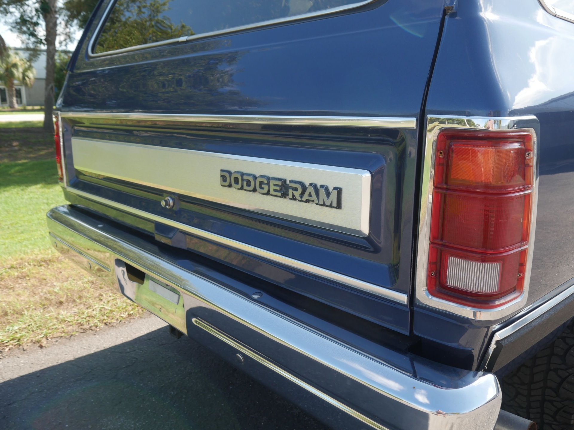 Used 1988 Dodge Ramcharger 4WD image 43