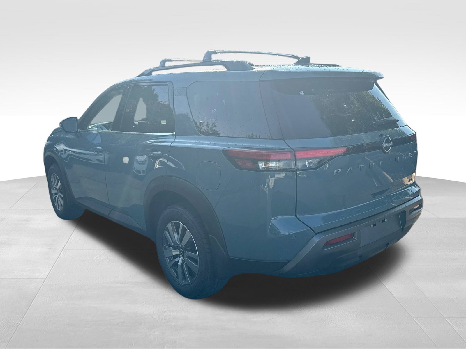 New 2026 Nissan Pathfinder SL FWD image 5