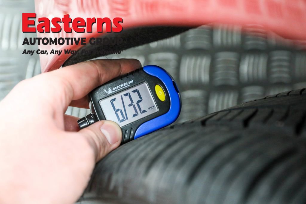 Used 2021 Toyota Camry SE w/ Cold Weather Package image 28