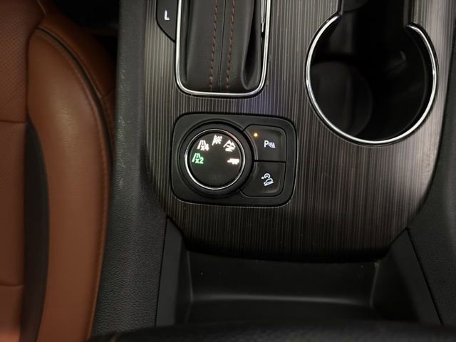 Used 2017 GMC Acadia SLT image 24