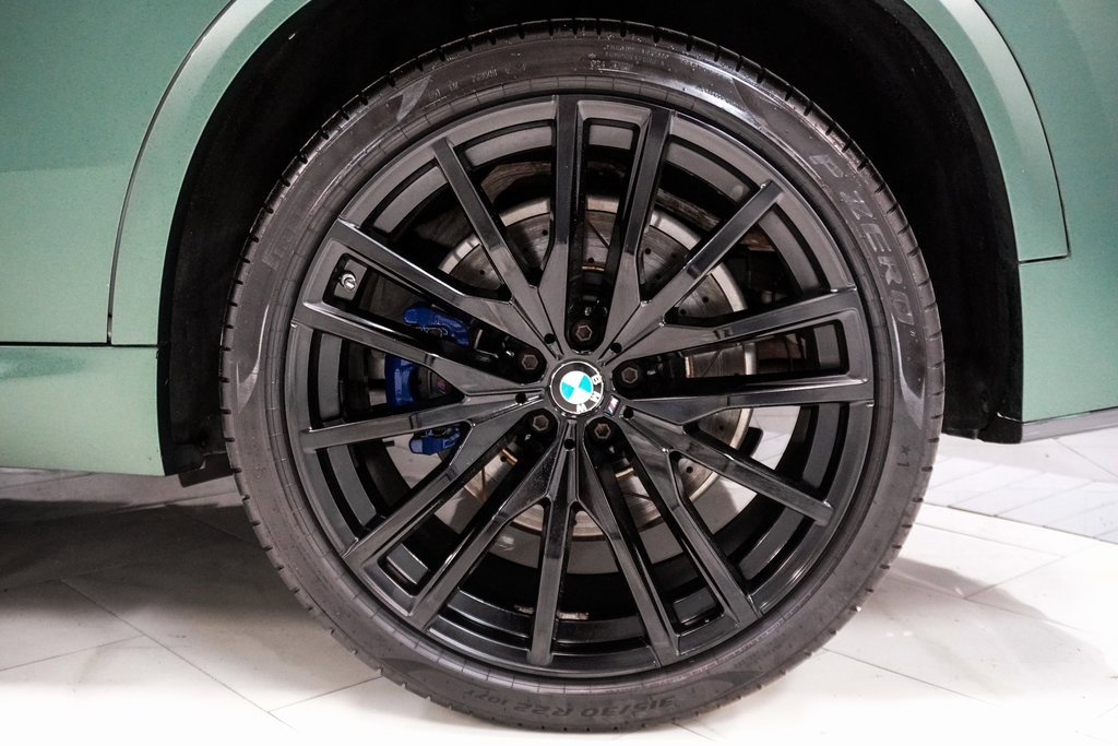 Used 2020 BMW X5 M50i w/ Premium Package image 11