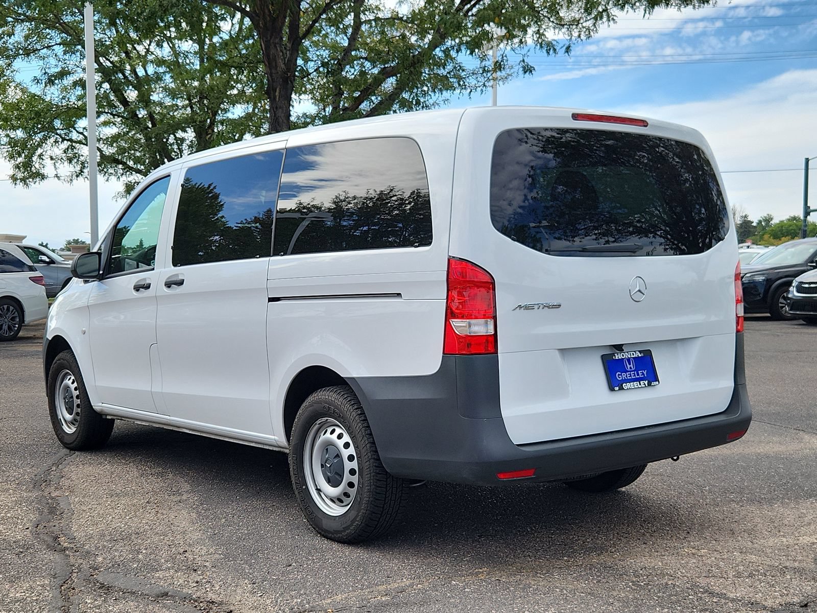 Used 2023 Mercedes-Benz Metris Passenger image 3