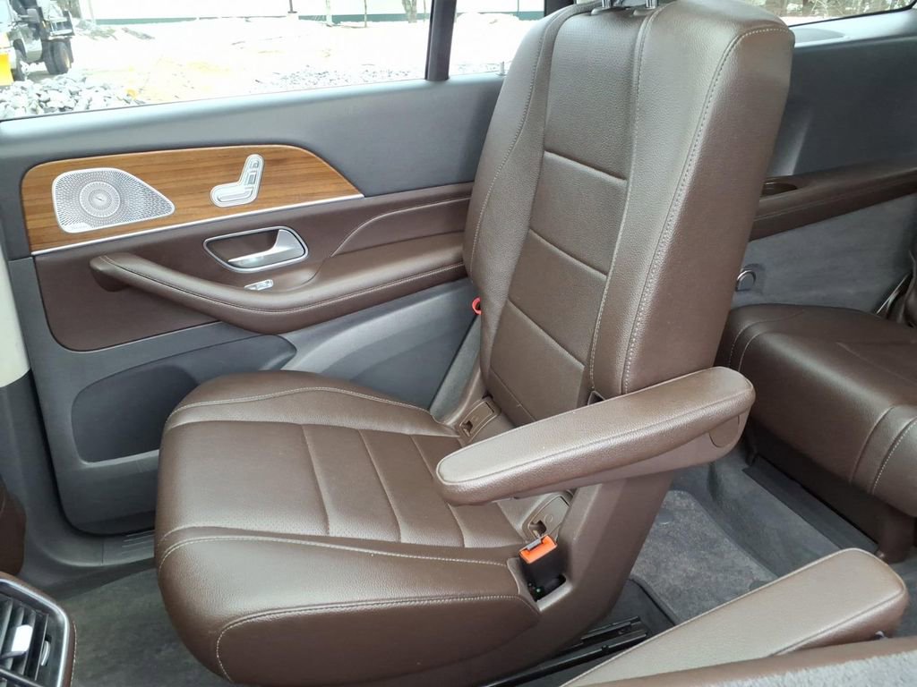 Used 2020 Mercedes-Benz GLS 450 4MATIC image 19