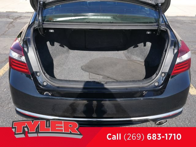 Used 2017 Honda Accord EX-L image 17