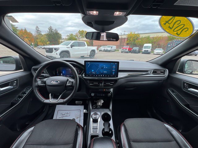 Used 2024 Ford Escape ST-Line w/ Tech Pack #1 AWD/4WD image 19