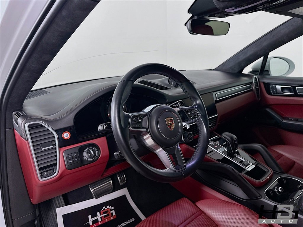 Used 2022 Porsche Cayenne GTS w/ Premium Package Plus image 10