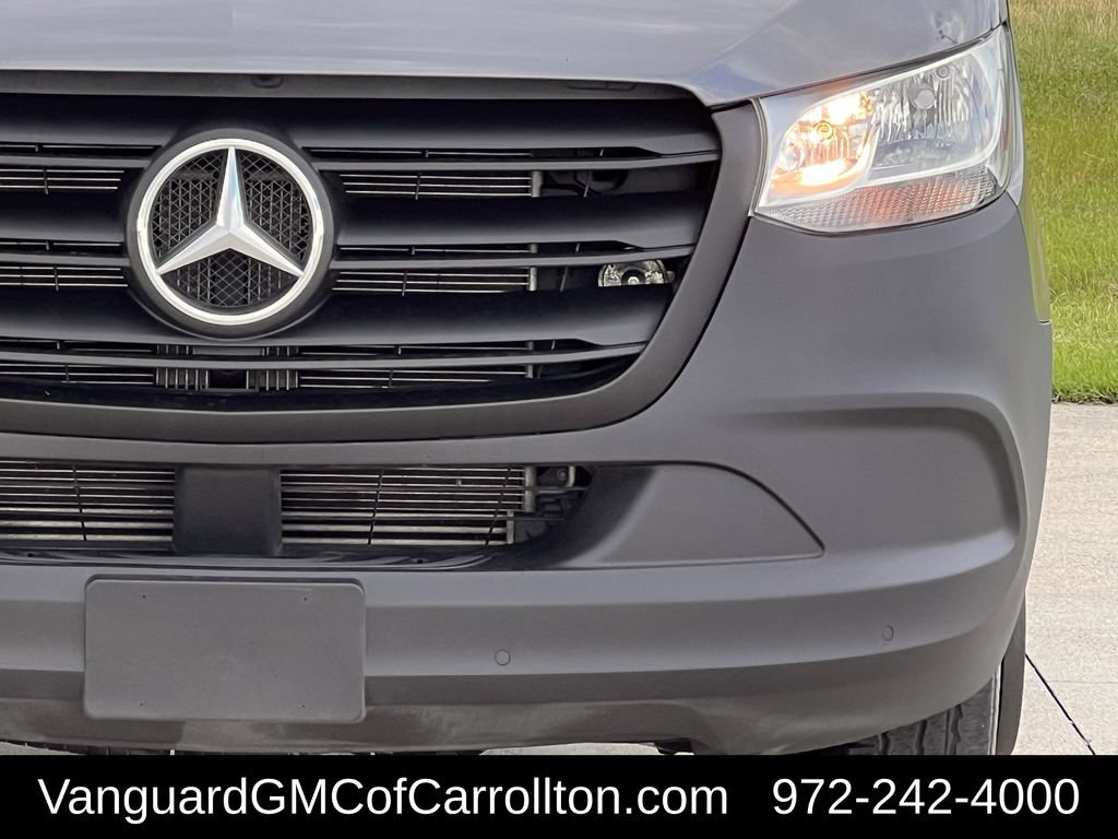 Used 2021 Mercedes-Benz Sprinter 4500 image 10