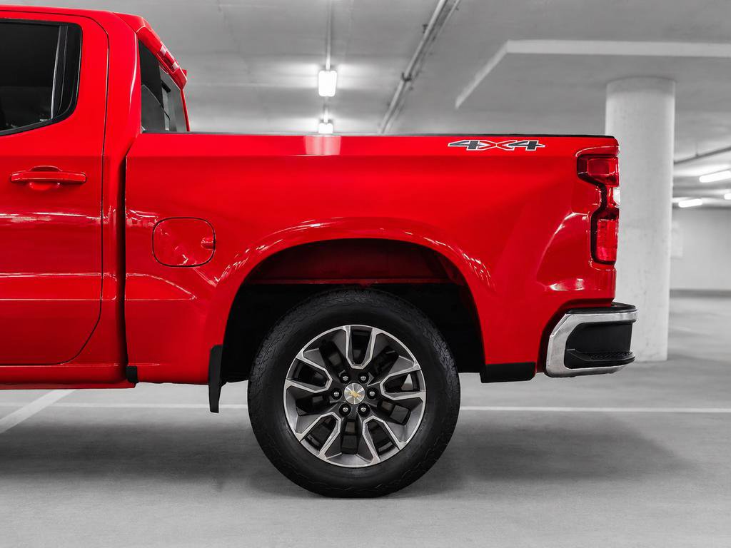 Used 2022 Chevrolet Silverado 1500 LT AWD/4WD image 15