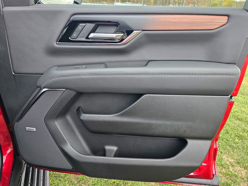 New 2026 GMC Yukon Denali w/ Sun & Power Step Package image 52