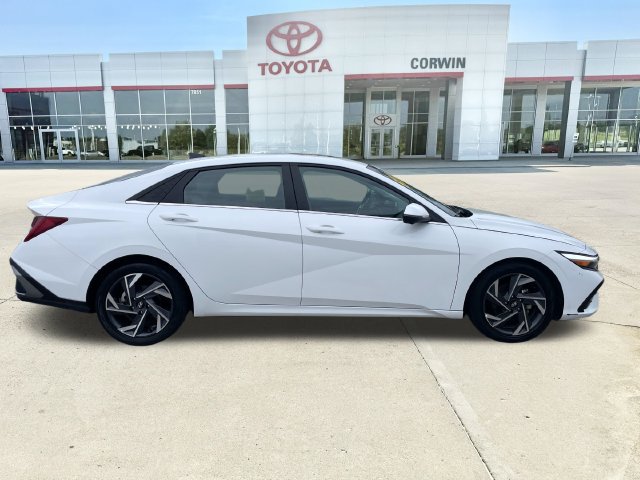 Used 2024 Hyundai Elantra Limited FWD image 6