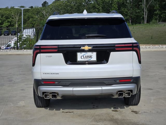 Used 2025 Chevrolet Traverse LT w/ Driver Confidence Package FWD image 7