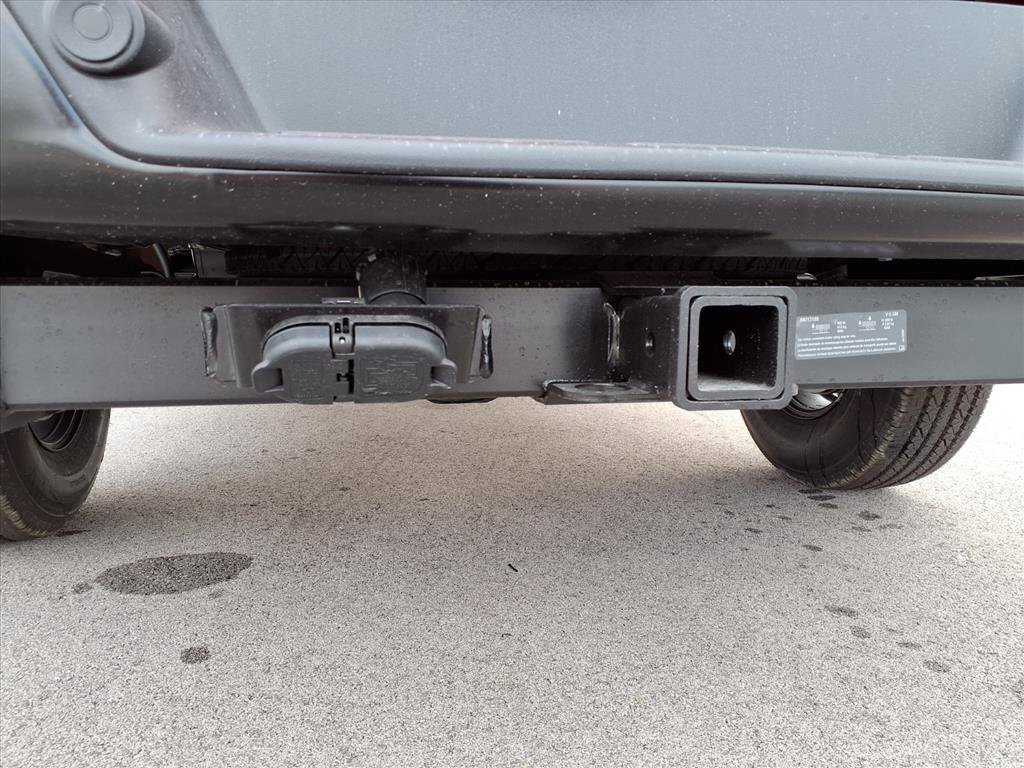 New 2025 Chevrolet Express 2500 w/ Driver Convenience Package image 10