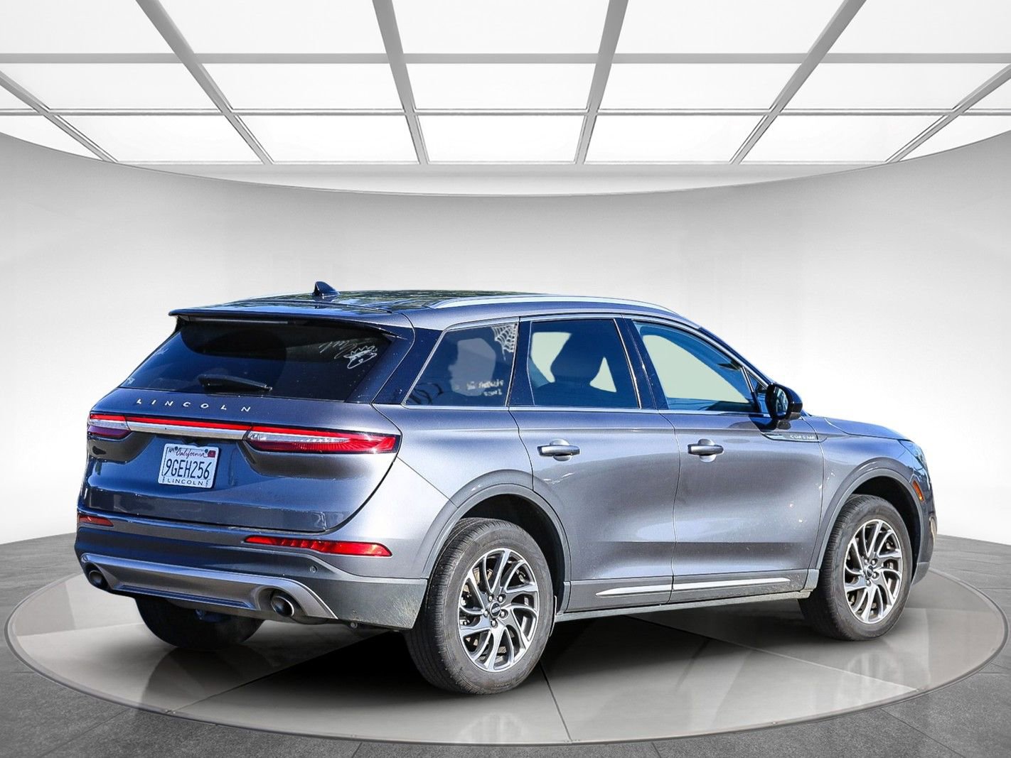 Used 2022 Lincoln Corsair FWD w/ Equipment Group 101A image 3