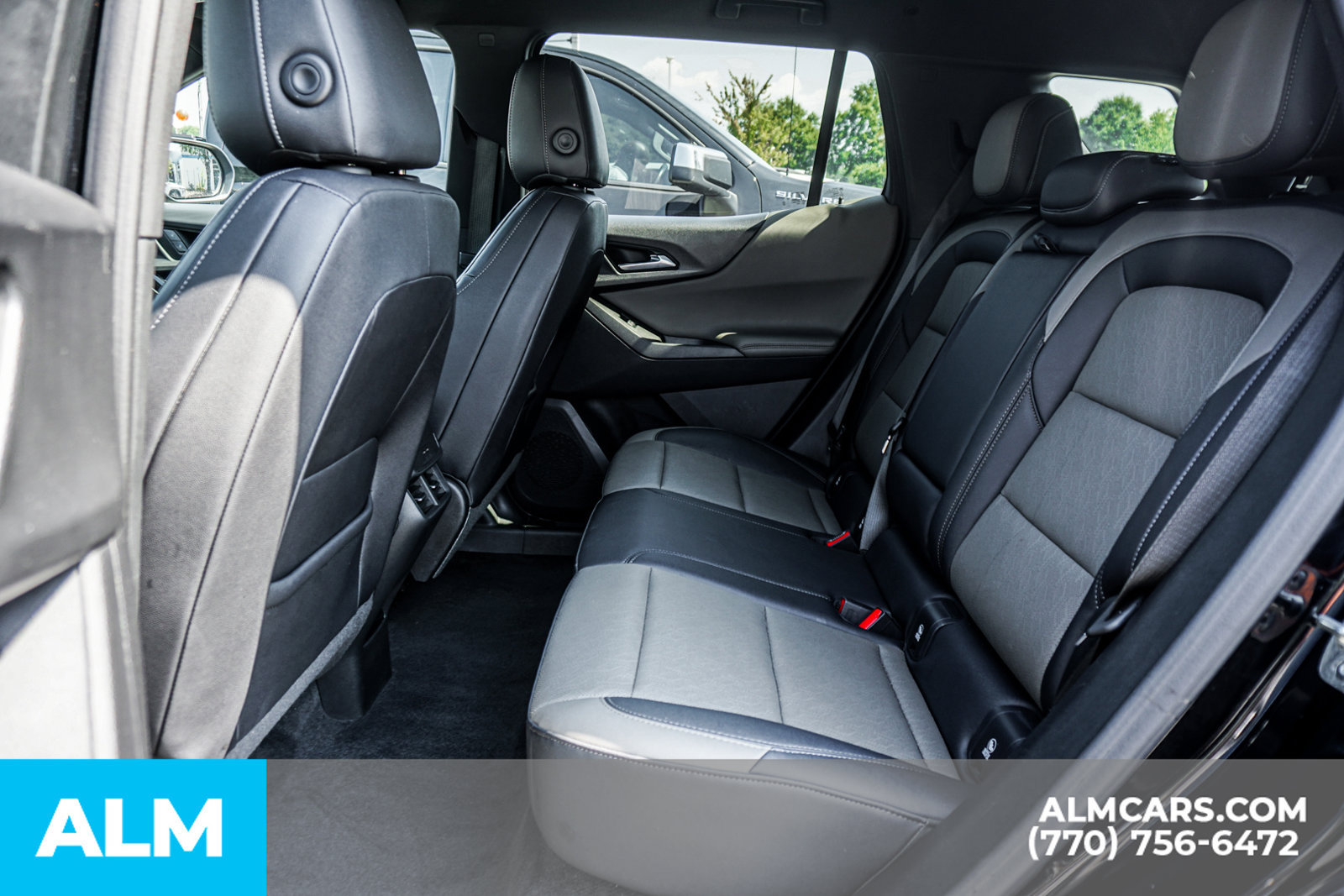 Used 2025 Chevrolet Equinox LT w/ Convenience Package II FWD image 21