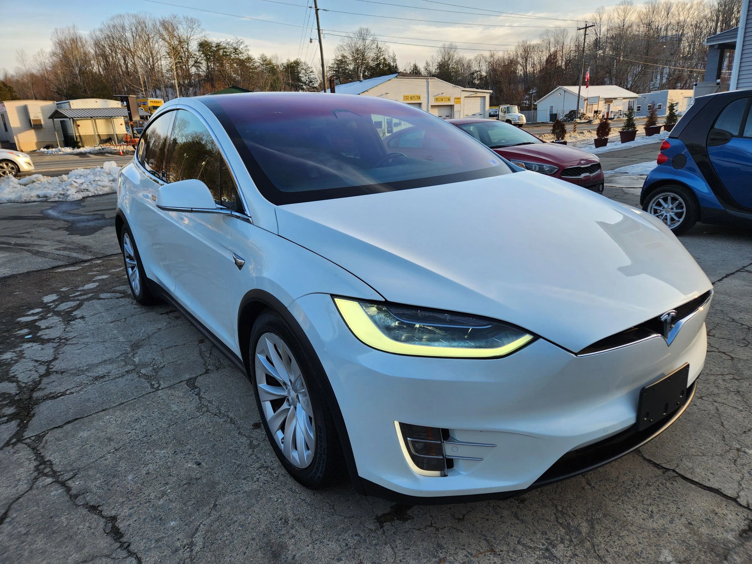 Used 2018 Tesla Model X P100D AWD/4WD image 3