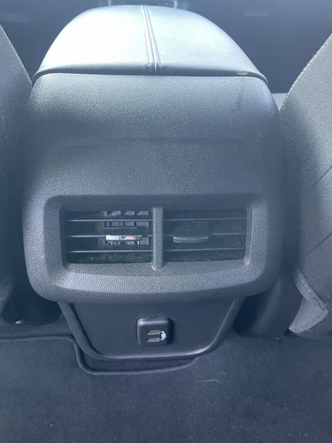Used 2024 GMC Terrain SLE w/ Driver Convenience Package FWD image 13