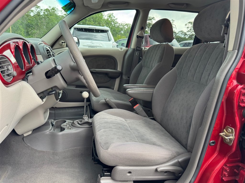 Used 2002 Chrysler PT Cruiser FWD image 14