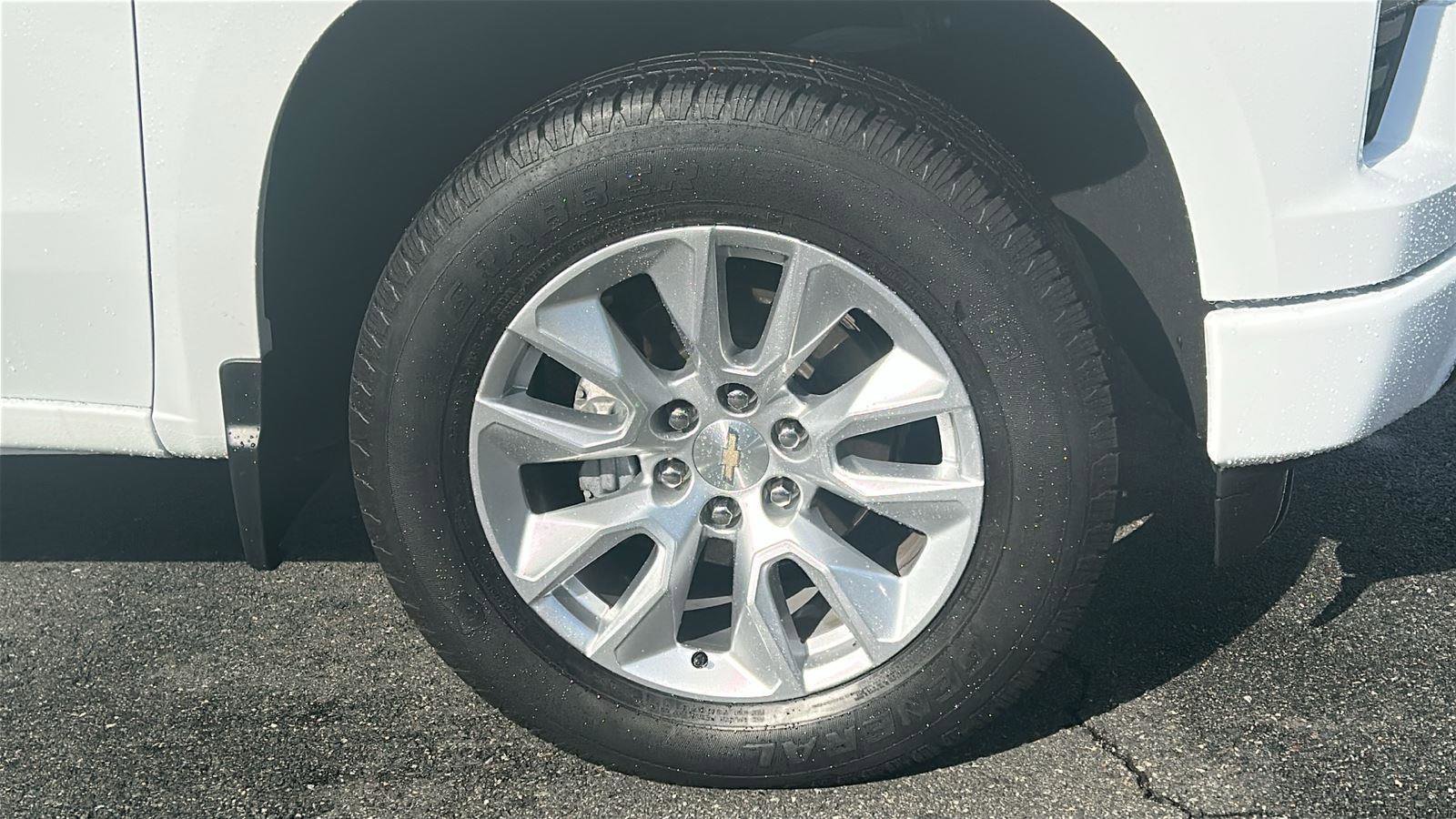 Certified 2022 Chevrolet Silverado 1500 Custom image 11