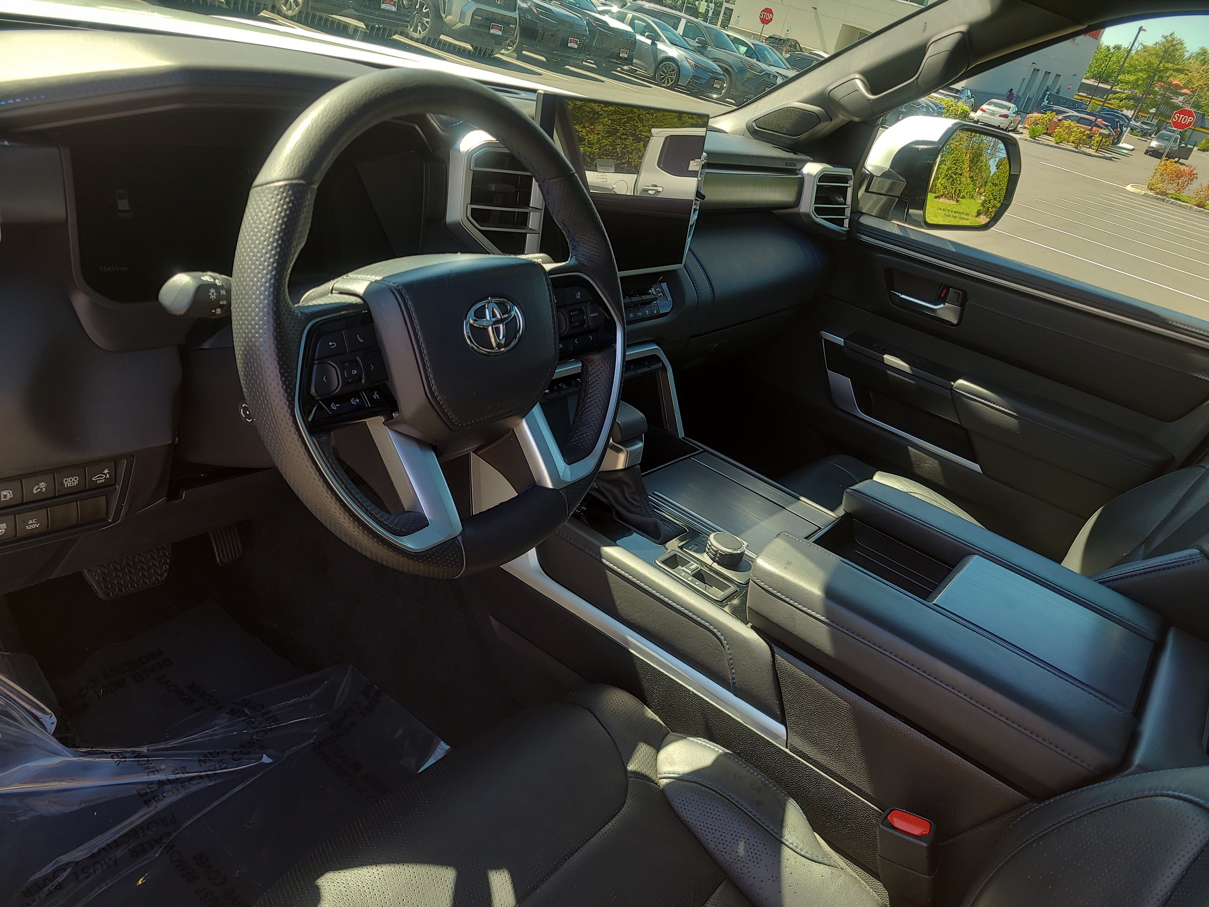 Certified 2025 Toyota Sequoia Platinum AWD/4WD image 15