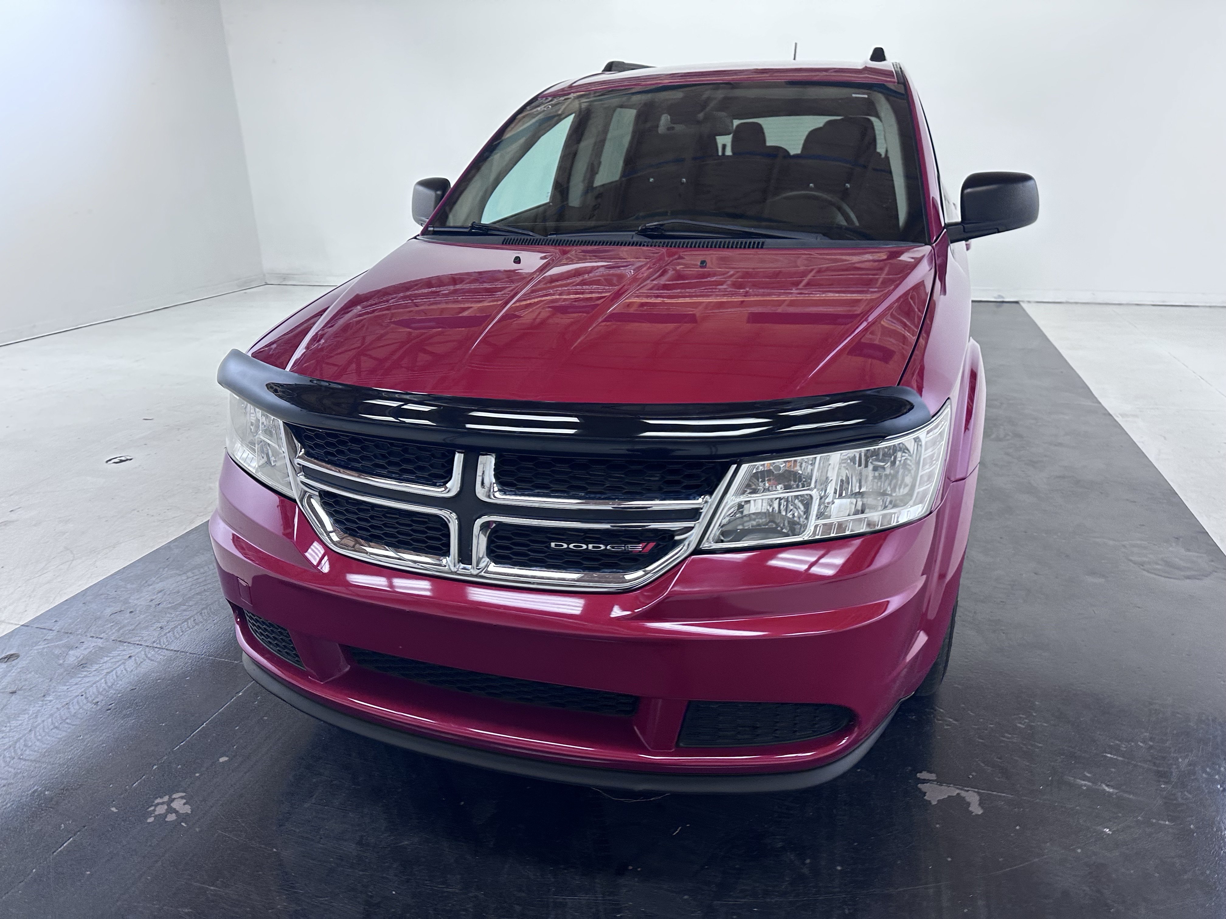 Used 2019 Dodge Journey SE FWD image 8