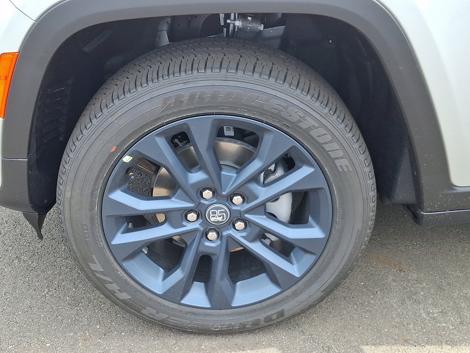 New 2026 Jeep Grand Cherokee Limited AWD/4WD image 4