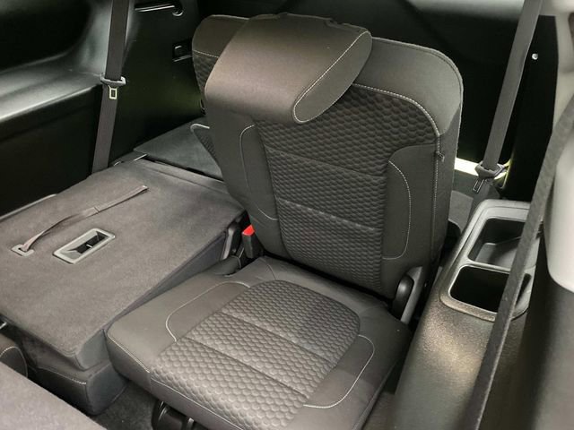 Used 2017 GMC Acadia SLE image 10