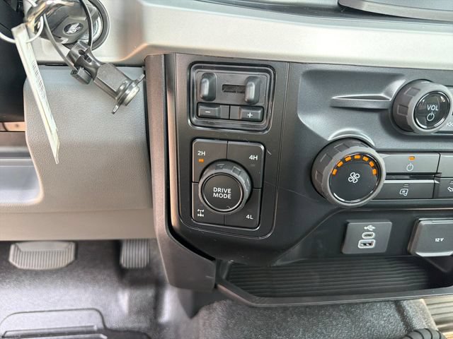 New 2026 Ford F250 XL w/ FX4 Off-Road Package AWD/4WD image 23