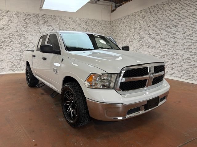 Used 2022 RAM 1500 Classic SLT AWD/4WD image 1