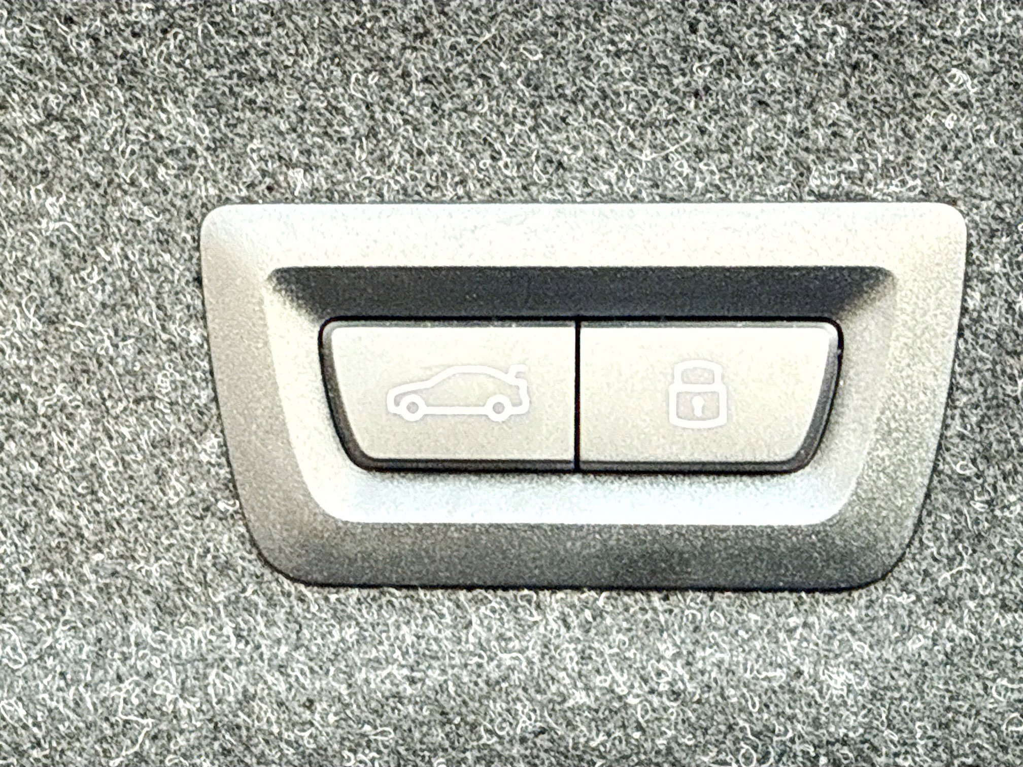 Used 2025 BMW 330i Sedan image 13