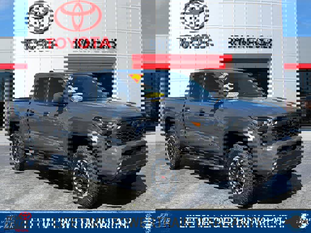 Used 2026 Toyota Tacoma TRD Off-Road image 1