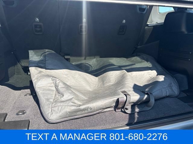 Used 2024 Jeep Wrangler Unlimited Rubicon AWD/4WD image 10
